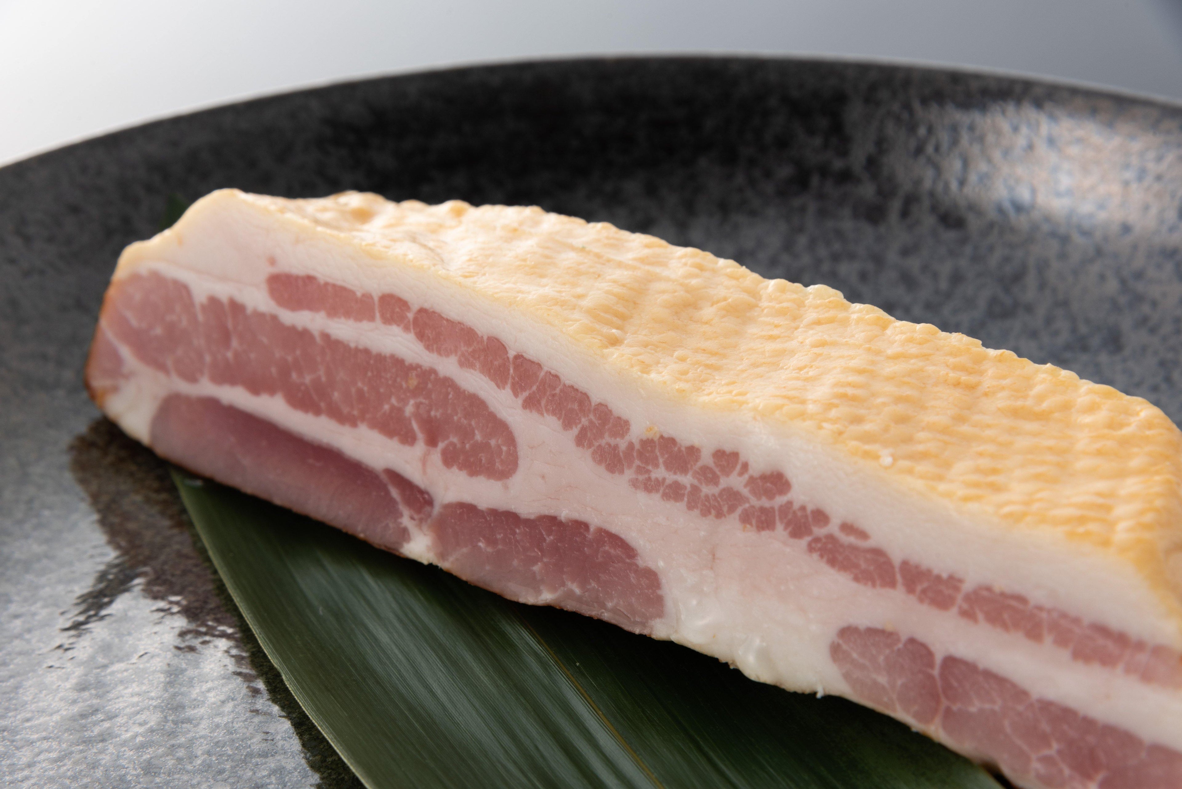 謹製ベーコンブロック（230g） - 【公式】美河ハムネットショップ